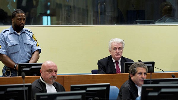 Суд в Гааге приговорил Радована Караджича к пожизненному заключению