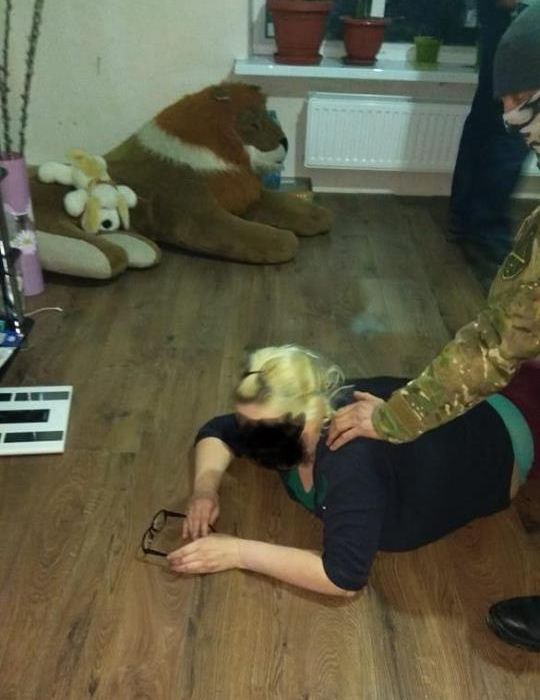 В Борисполе задержали двух женщин, которые продавали украинок в секс-рабство