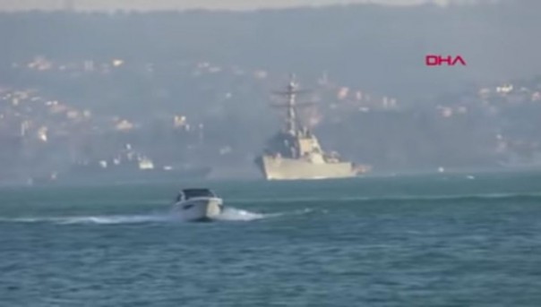 Появилось видео встречи "Адмирала Эссена" с "Дональдом Куком"