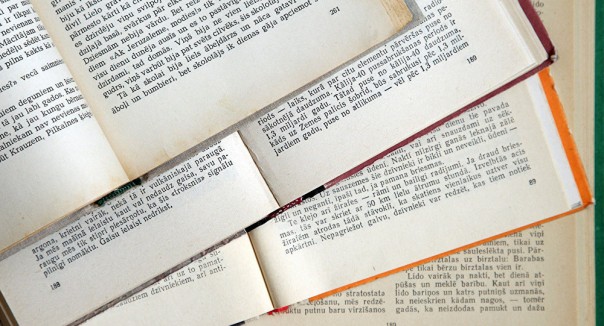 В Латвии штрафуют учителей русских школ