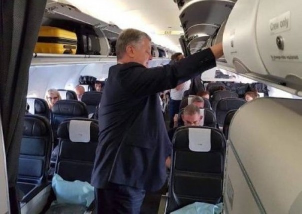 Бывший министр заявил о подготовке Порошенко к бегству за границу