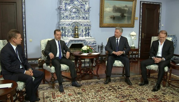 Дмитрий Медведев встретился с Виктором Медведчуком и кандидатом в президенты Украины Юрием Бойко