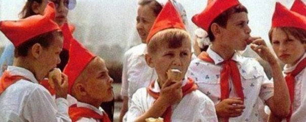 "Я в СССР хочу!" неустановленные старички довели девочку до истерики