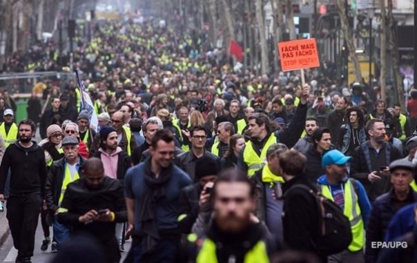 Во Франции протестуют, несмотря на запрет: 20-я акция протеста "желтых жилетов"