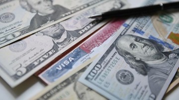 Россия и США договорились снизить цены на визы