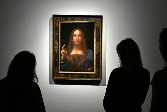 Самая дорогая картина в истории пропала из филиала Лувра