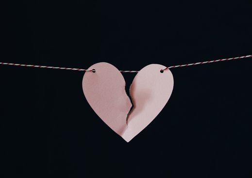 В Госдуме не поддержали идею забирать фамилию у бывших жен при разводе