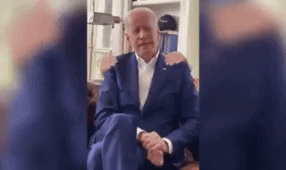 Трамп выложил шуточное видео с пристающим к самому себе Байденом