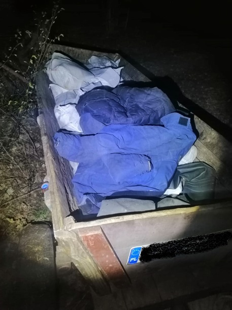 Украинцы на телегах пытались вывезти в Беларусь 800 кг сала