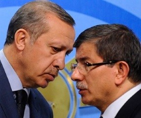 «Бунтовщик» в правящей партии Турции: Давутоглу бросает вызов Эрдогану