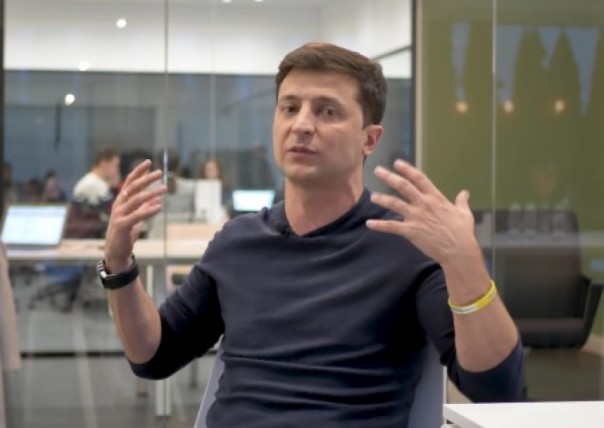 Сторонники Порошенко массово распространяют фейковое видео с «наркоманом» Зеленским