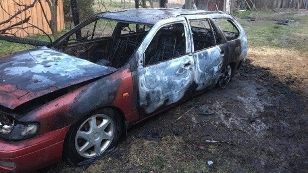 Под Киевом сожгли автомобиль депутата