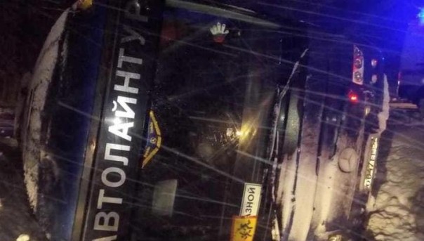 В Тульской области перевернулся автобус с детьми