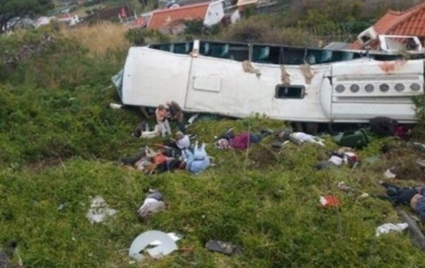 На Мадейре автобус с туристами попал в ДТП: 28 туристов погибли, водитель и гид выжили