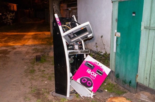 В Днепропетровске из магазина вынесли терминал и украли все деньги