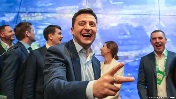 Зеленский покинул Украину и улетел с детьми на отдых в Турцию