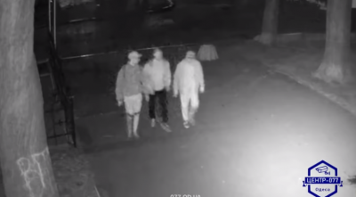 В Сети появилось видео поджога мемориала на Куликовом поле в Одессе