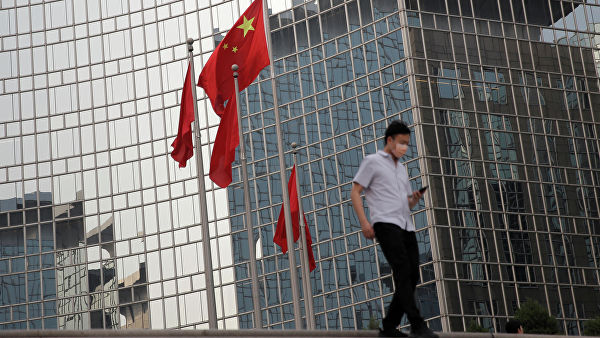 Китай использует три козыря в войне против США | Huawei разрешили временно возобновить работу в США