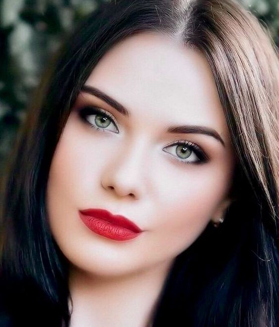 "Нас сотни тысяч": Участники проукраинского флешмоба в Донбассе запустили свой сайт и начали со лжи