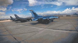 Появилось видео полёта американского истребителя, перекрашенного под Су-57