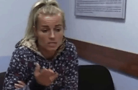 Бросившая сына в ТЦ мать-кукушка на допросе рассуждала о порно