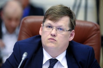 Украинский вице-премьер отреагировал на заявления об отмене "языкового закона": Одни уже отгребли и за "поребрик"