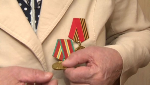 Путин повысил пенсии ветеранам