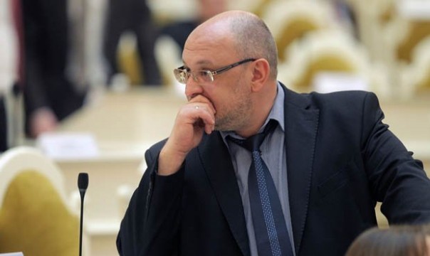 Неадекватность Резника вызвала подозрения у петербуржцев: ему придется сдать анализ на наркотики