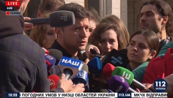 Зеленский уклонился от ответа на вопрос о роспуске Рады