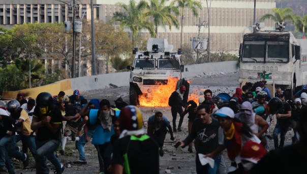 Министры России и США обсудят положение дел в Венесуэле