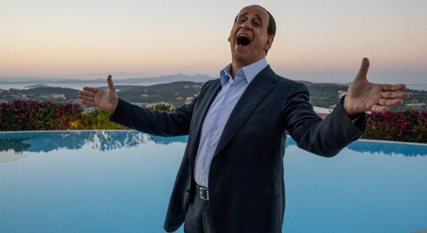 Мафия, секс-скандалы и райские птицы: что сгубило Берлускони