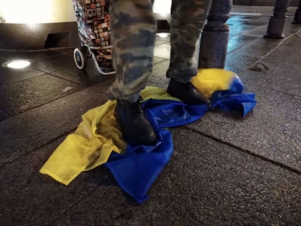 Добровольцы сорвали попытку антироссийских выпадов-акций в Питере