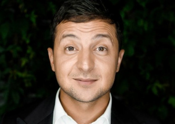 Зеленский пообещал "создать неудобства" Раде из-за смены даты его инаугурации