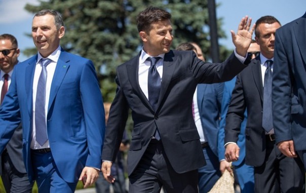 Полторак на ковре, Ляшко за дверью, Руководство Рады проводит встречу с Зеленским