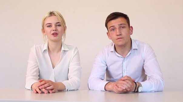 "Нас сотни тысяч": Участники проукраинского флешмоба в Донбассе запустили свой сайт и начали со лжи