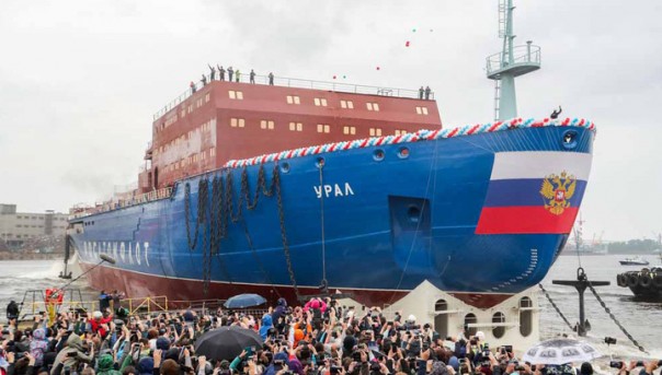 Такого в мире еще никто не строил: Чудо-ледокол "Урал" спустили на воду