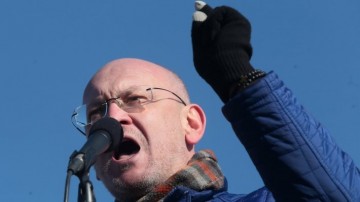 Чёрный список: таможенники тщательно обыскали депутата Резника после его нарковояжа в Чехию