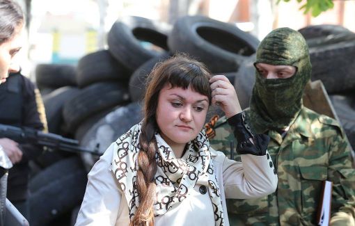 Суд заочно арестовал украинку, причастную к нападению на посольство России в Киеве