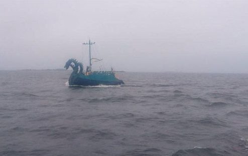 Финские пограничники приняли российскую яхту за трехглавое чудовище