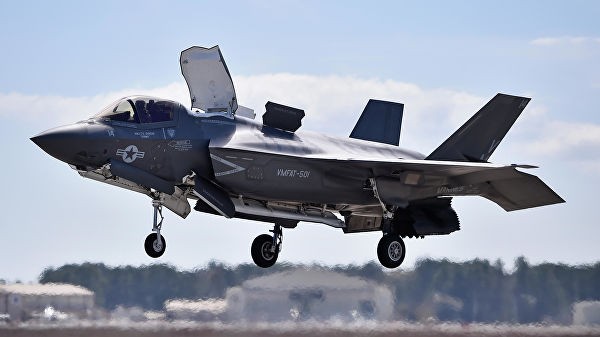 Обучавшихся в США турецких пилотов отстранили от полетов на F-35