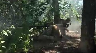 Укрофашисты показали на видео два выстрела с попаданиями по жилому дому на территории ДНР