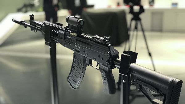 Концерн "Калашников" создал гражданский вариант АК-12