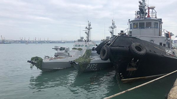 Зеленский обратился к Путину с призывом освободить украинских моряков