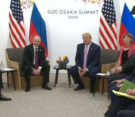 В Осаке началась встреча Путина и Трампа