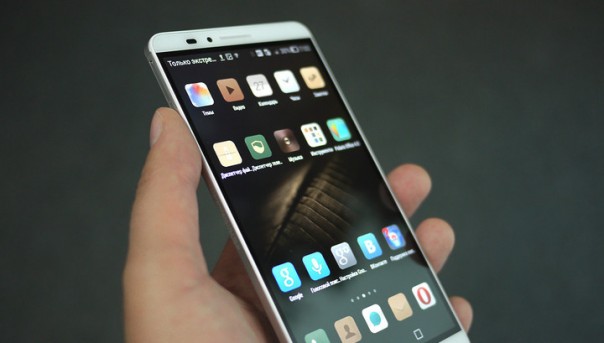 Китайцы сворачивают производство смартфонов Huawei