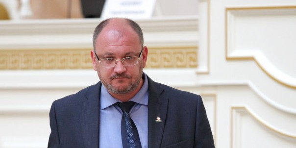 Петербуржцы заставят депутата Резника пожалеть о своём баловстве наркотиками