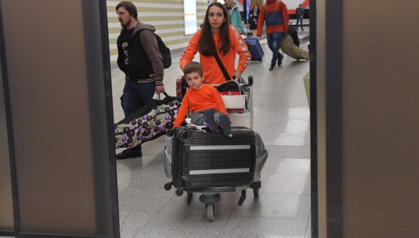 Изменяется порядок выезда детей за границу: новые правила