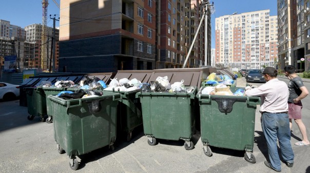 Чистота требует средств: в России предложили вновь поднять тарифы на мусор
