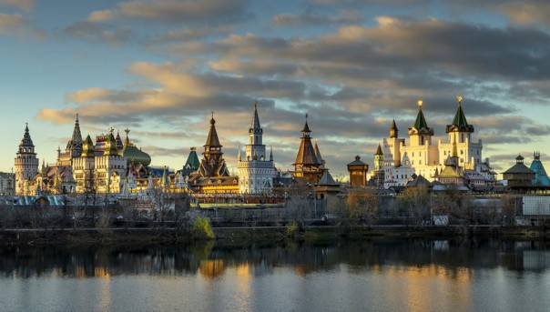 В Москве горит Измайловский кремль