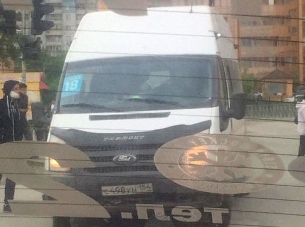 Водитель маршрутки с ножом набросился на пассажиров из-за 30 рублей